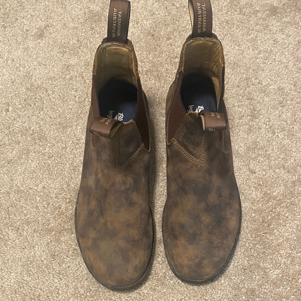 Blundstone Rustic Brown Chelsea Boots women’s size 9, men’s size 7.5